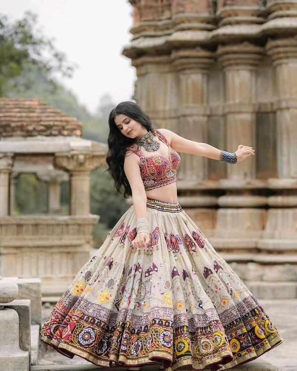 DSS 5756 Nee Beautiful digital print & *REAL MIRROR WORK Muslim Cotton & gota zari lace border Lehnga - 2XL-44