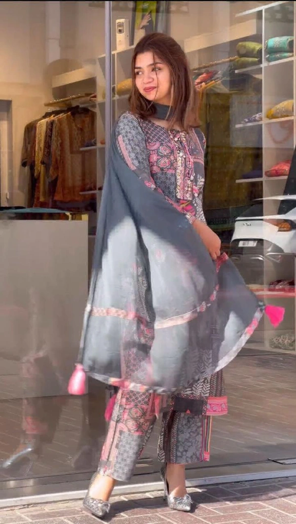 VRE A-LINE KURTI WITH PANT DUPATTA  - Gray, 42-XL