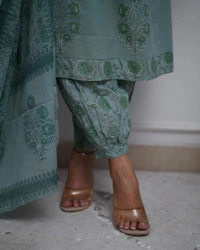 KDJ 5001 BEAUTIFUL KURTI SET WITH PANT DUPATTA  - L-40