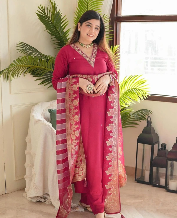 KDJ REYON STRAIGHT KURTI WITH PANT DUPATTA  - Red, L-40