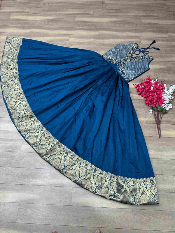 VRE Beautiful Gown - M-38