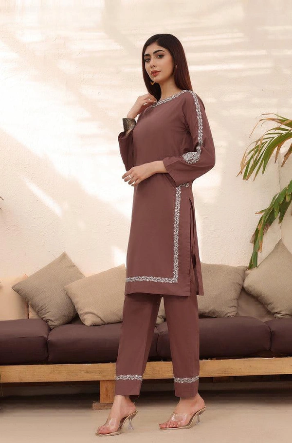 KDJ REYON STRAIGHT KURTI WITH PANT  - L-40
