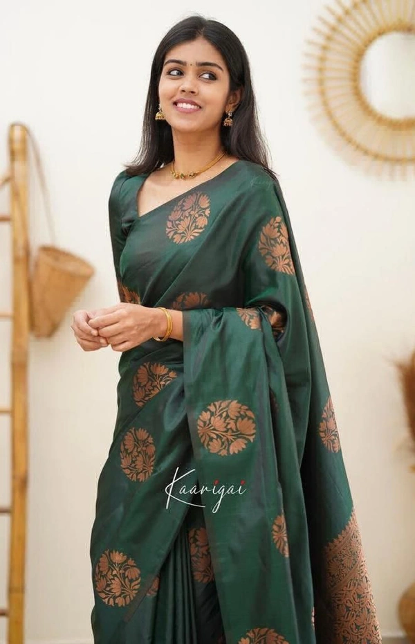 STC Organic Banarasi Saari  - green
