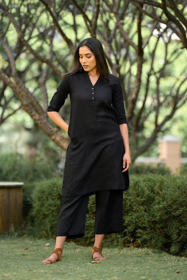 KDJ 5043 Beautiful Kurti With Pant  - Black, 38