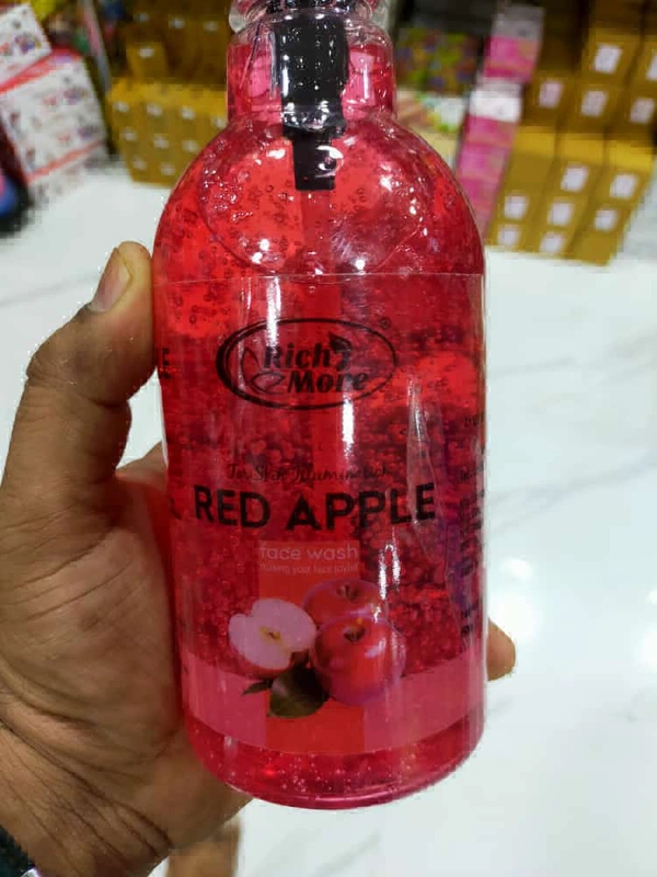 RICH MORE 3855 Face Wash 1 PCS - Red Apple