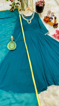 STC Beautiful GOWN  - L-40