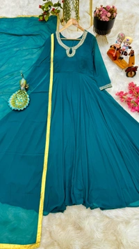 STC Beautiful GOWN  - L-40