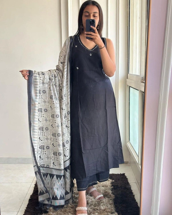 KDJ 1009 Beautiful Dress  - Black, 42-XL