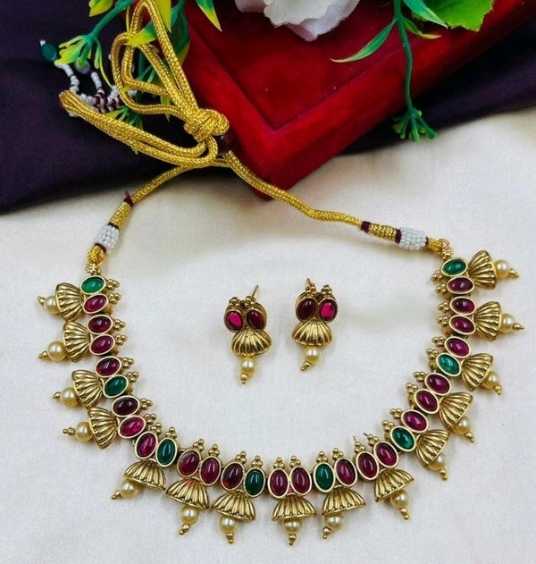 SFJ Necklet 001 - GOLDEN