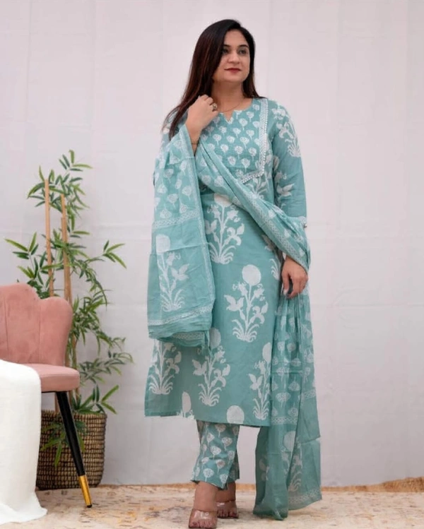 KDJ 5277 Beautiful Dress  - sky blue, 42-XL