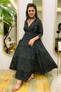 SF2 5312 Middi Gown  - M-38