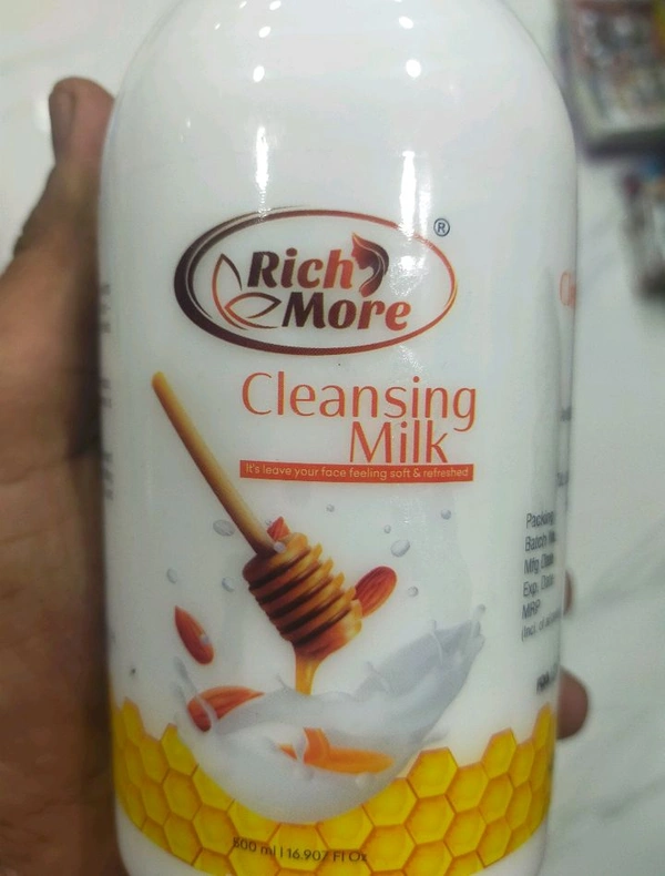RICH MORE 3858 Cleansing Milk  500ml - HONEY