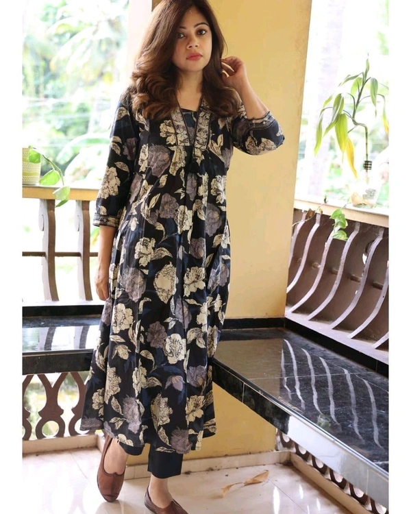 5039 New a line, kurti pant sets  Embroidery work  Heavy Cotton  - XL-42
