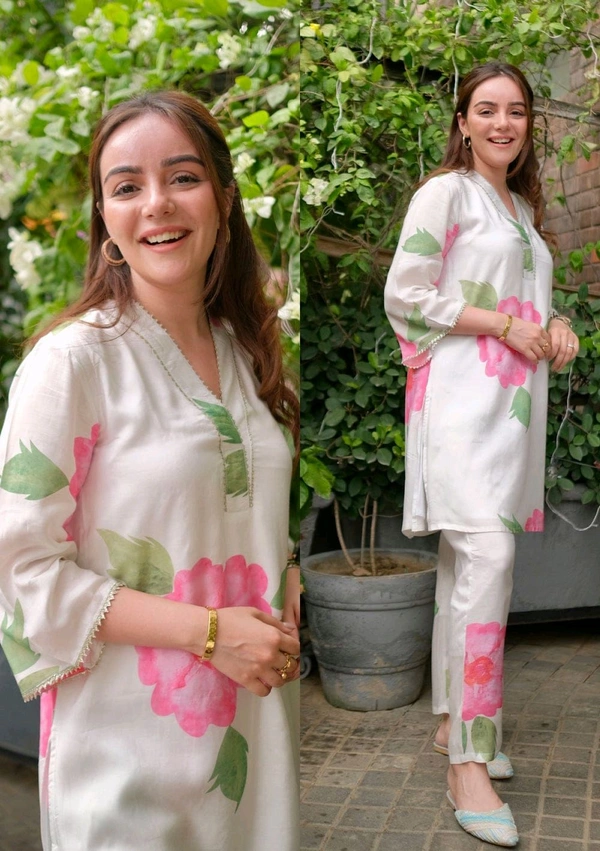 SF2 5042  New Floral  Kurta Pant set  lace Work  comfortable  and classy🥰 - XL-42
