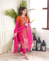SF3 5055 *HEAVY DESIGNER SUIT SET  Original MIRROR KHATLI Work  beautiful Heavy Suit Set  pants and Lace Dupatta. HEAVY CHIFOON SILK - L-40
