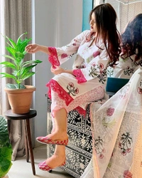 KDJ 5376 BEAUTIFUL LESS WORK COTTON DRESS KURTA PANT DUPATTA   - XL-42