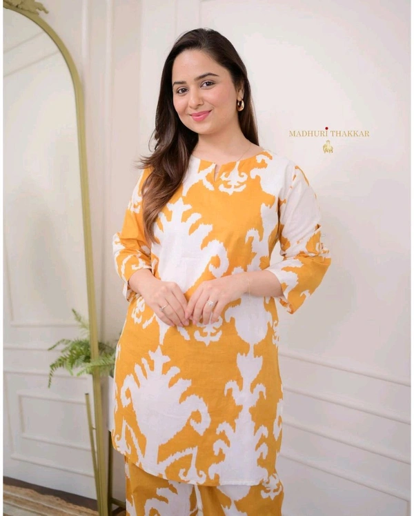 SF2 5380  Beautiful *cotton co-ords sets,l comfortable amazing print. perfect outfits  - Web Orange, 2XL-44