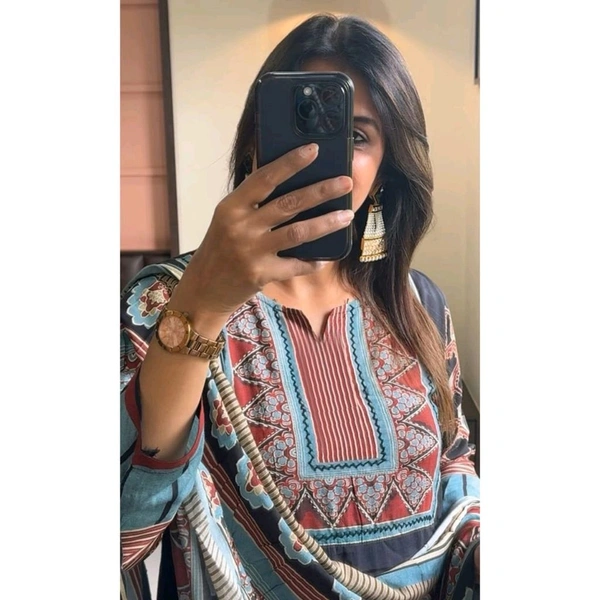 SF3 5398  Muslin suit, featuring a mesmerizing Digital print.  - 2XL-44