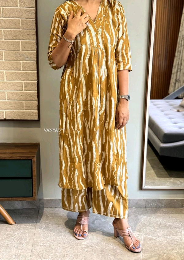 SF2 5400 DISIGNER CORD- SET  beautifully decorated with hand embroidery weaving PREMIUM COTTON WITH MIRROR WORK  - Yellow, 2XL-44