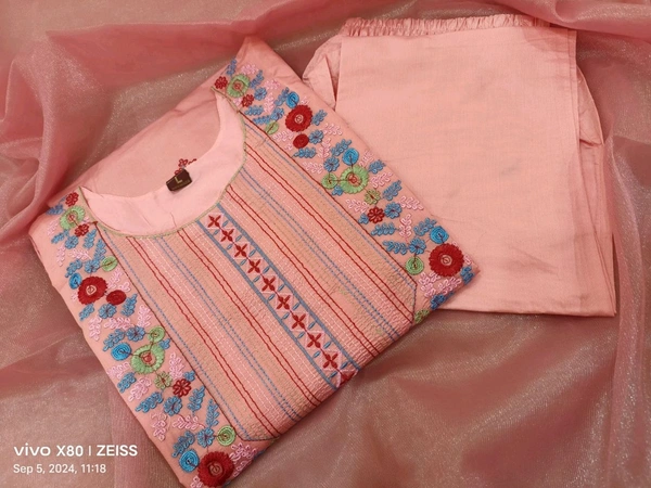 SF3 5402  designers. Wear  Beautiful Heavy Chanderi Silk  designer wear kurti pant and duppta  with embroidery work   - M-38
