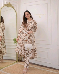 SF2 5424 Cotton of vibrant and pastel Kurta and playful prints Pant  - L-40