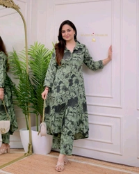 SF2 5448  RAYON Kurti Pant Beautiful Print  - 3XL-46