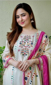 SF2  5452  Beautiful Heavy 3pcs Suit which is beautifully decorated ekatra pants and Lace Dupatta. - Heavy Reyon  - XL-42