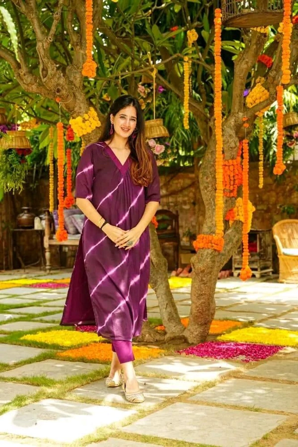 SF2  5465  Kurti set  Very amazing kurti pant set in Prosen print  - 2XL-44