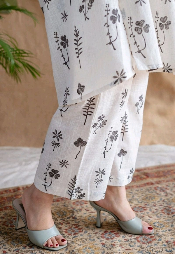 SF3  5512 Simple our latest launch  Pure Cotton kurti with leaf print with Plazo  Cotton One Side Pocket in Kurti - M-38