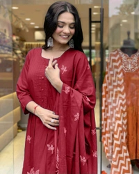 SF3  5519  Latest launch a pintex Pure Cotton Set discharge print kurti with pant and mulmul printed dupatta - Red, L-40