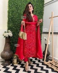 SF2  5537  SpecialBandhani Cotton   Sequence Work On kurta and Plain Malmal Duppata with Plain Pant - XL-42