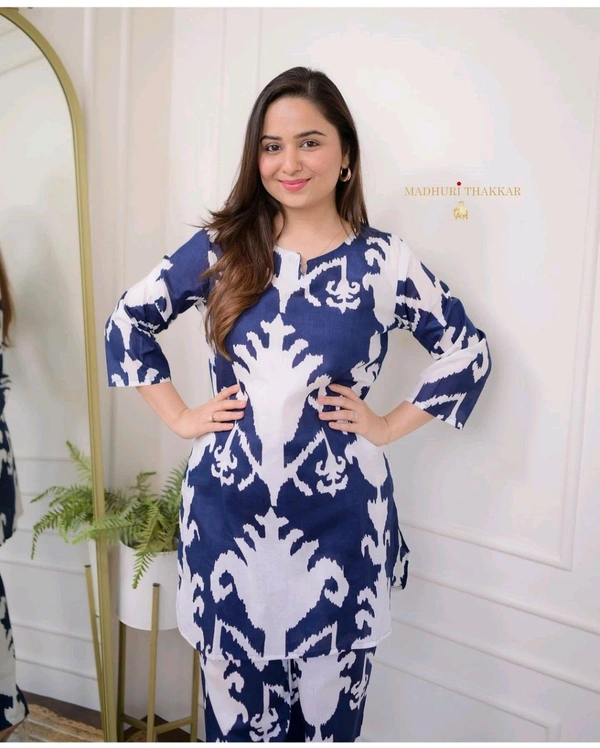 SF2  5543 NEW LONCH RAYON  Cotton Kurta Pant Set  Beautiful design - Blue, L-40