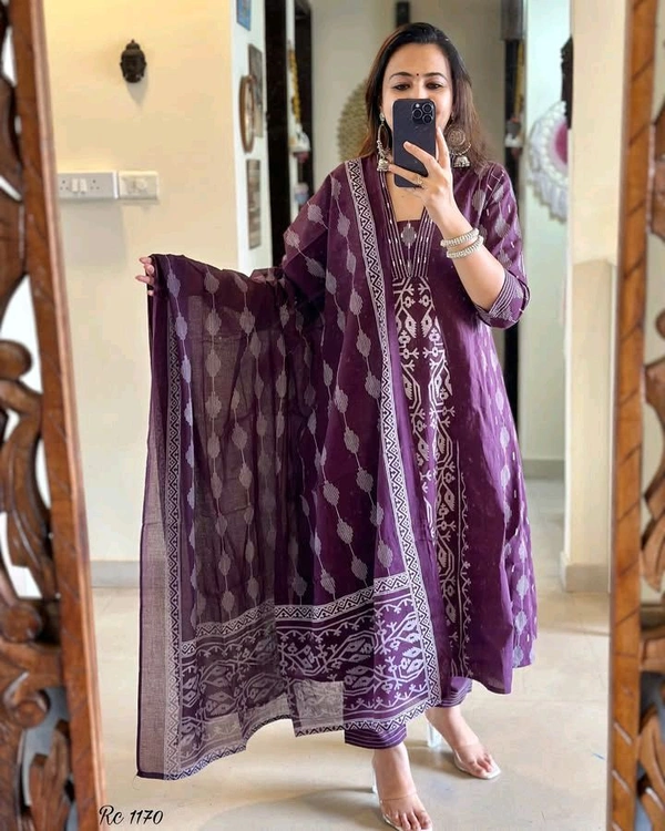 SF2  5544 New Malmal Cotton  Moti work  beautiful Heavy anarkali 3pcs kurti set suqens work Suit which  - Purple, L-40