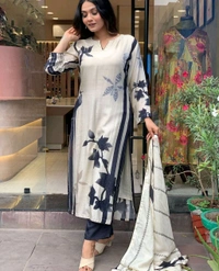 SF3  5557 *New Launch Fully Heavy Cotton  Pure Muslin Suit Set Which is Beautifully Decorated With Beautiful Flower Print And Lace  - L-40