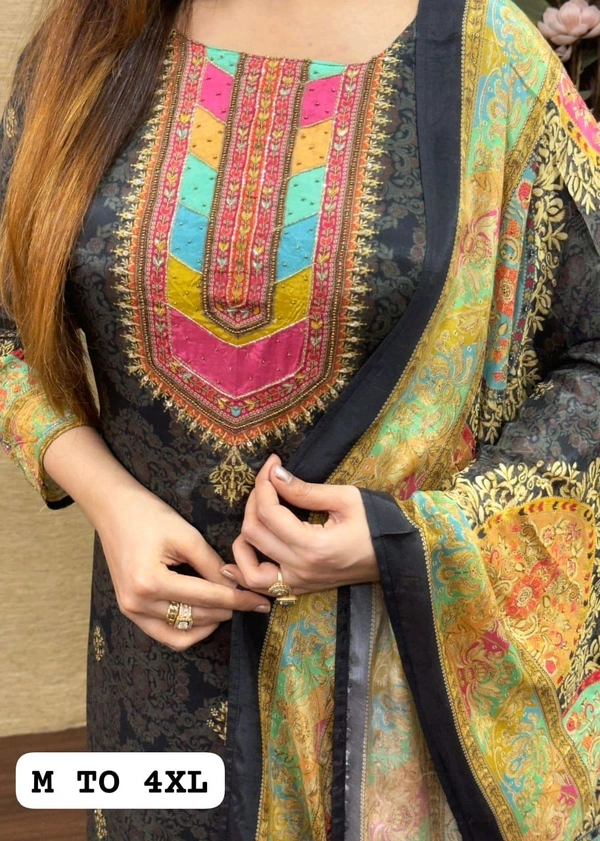SF3  5580 *NEW BEUTIFUL HEAVY FULLY STITCHIED SUIT SET beautiful Heavy Suit Set which is beautifully decorated HEAVY Maslin  SILK - Black, M-38