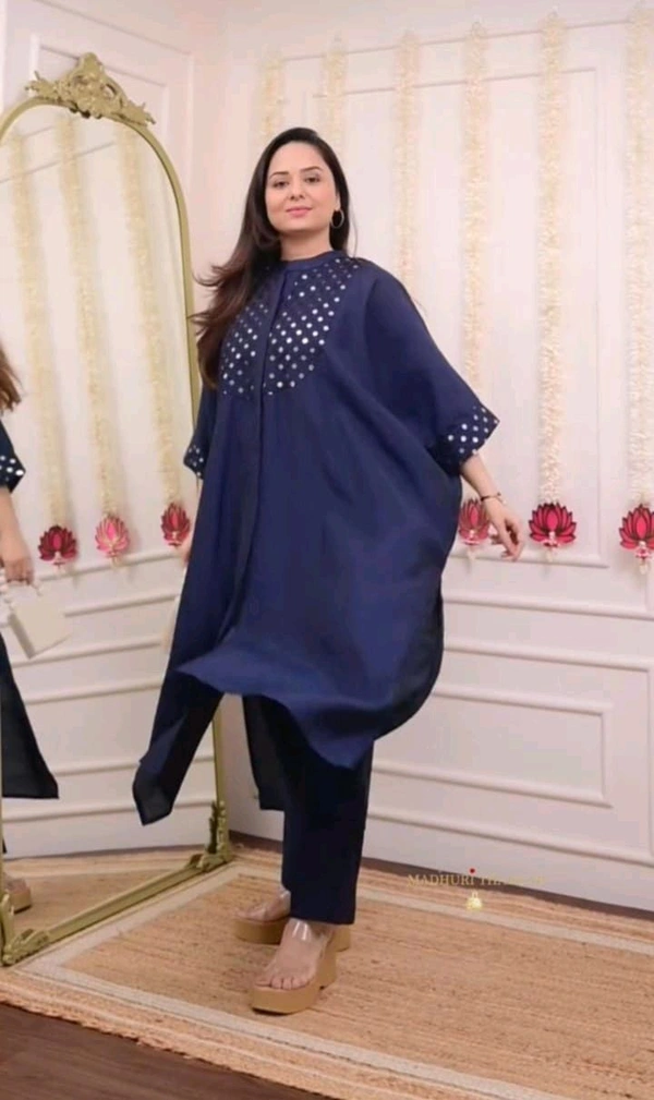 SF3  5586 BEAUTIFUL RAYON KAFTAN WITH PANT.FRONT EMBROIDERY WORK AND SEQUENCE WORK ON FULL KAFTANWITH BEAUTIFUL SEQUENCE WORK.WORK - M-38