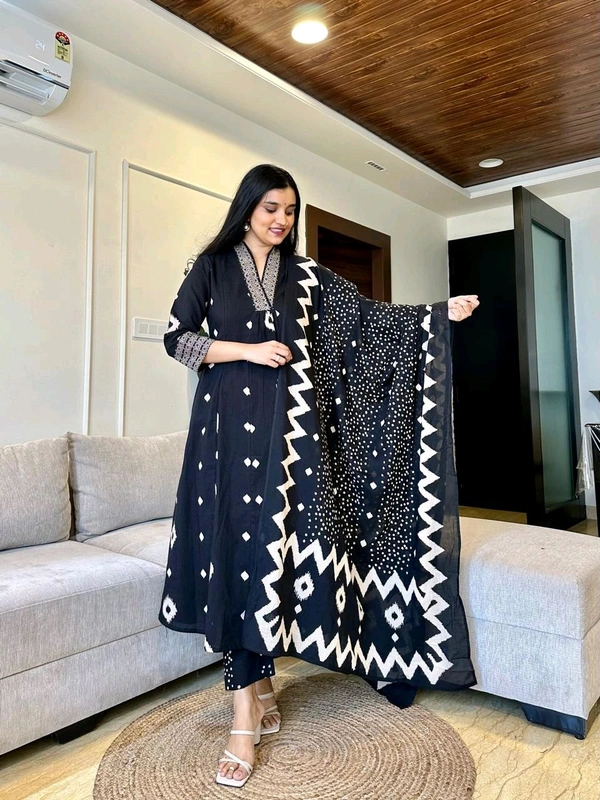 SF3  5587 New Quality *Premium Heavy Cotton Full Printer Dress With Printed Plazzo Border Handwork With Malmal Printed Dupatta - Black, M-38