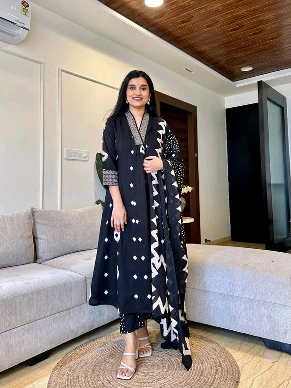 SF3  5587 New Quality *Premium Heavy Cotton Full Printer Dress With Printed Plazzo Border Handwork With Malmal Printed Dupatta - Black, M-38