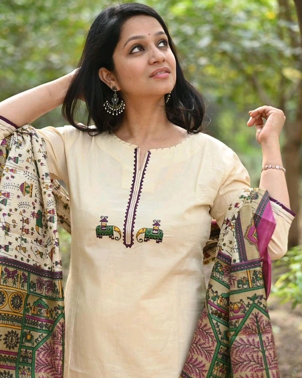NEV 5594  New*Cotton cream veg kurta adorned with zari elephant motifs. With pant and warli print khadi silk dupatta  - 3XL-46