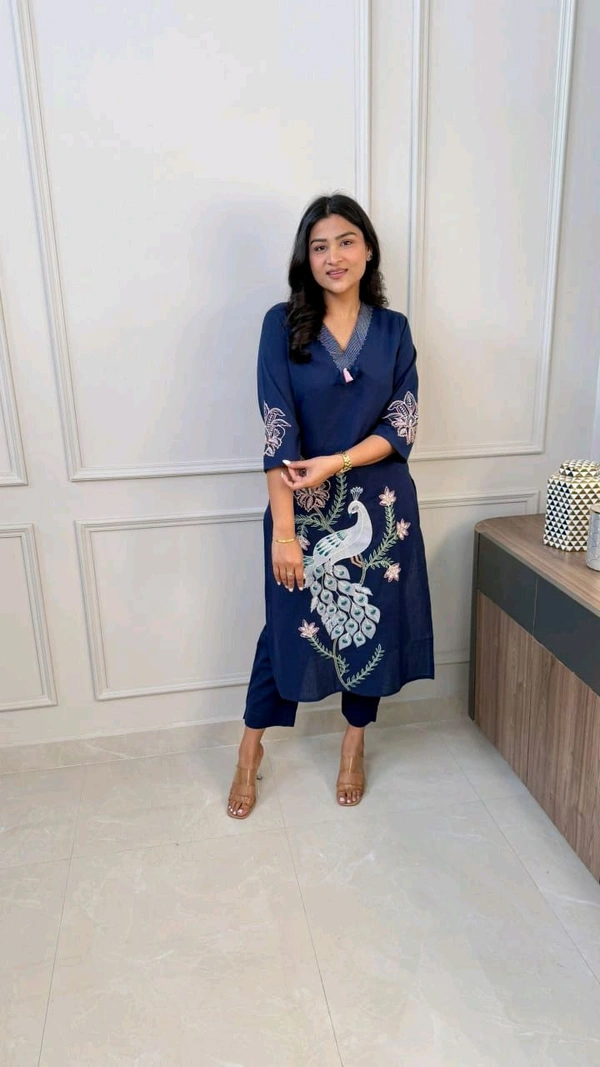 SF5  5622 
Pure Linen Cotton Kurta Pants With Katha Work 
embroidery work*
 - 3XL-46, Blue