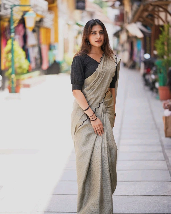 JBS 5621 *🌷Saree Collection🌷*

New Premium Quality gadhwal  Chex
Saree work : Arca Wor Cotton
Lucknowi Work

