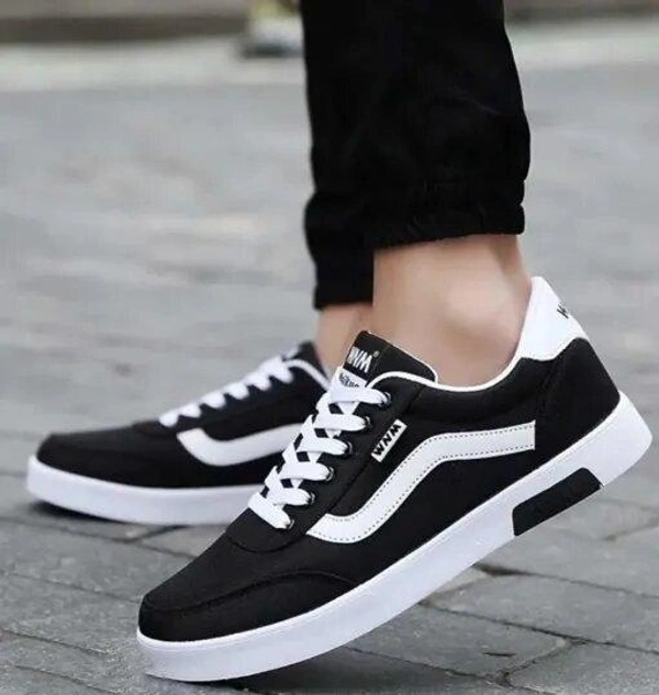 Latest Fashionable Men Sports Shoes* - IND 10