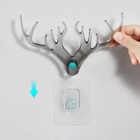 BKH1725 Deer Head Wall Hook with Night Glow