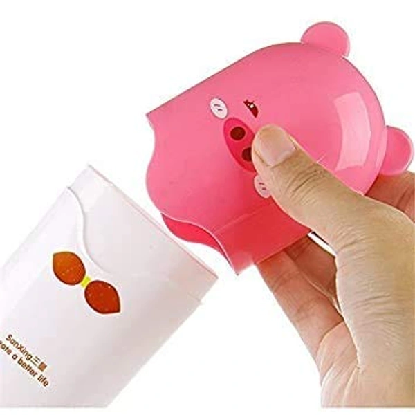 Teddy Cartoon Shape  Toothbrush Holder 1pcs