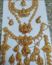 Full Bridal Set Matte Finish Along With Hair Accessories
