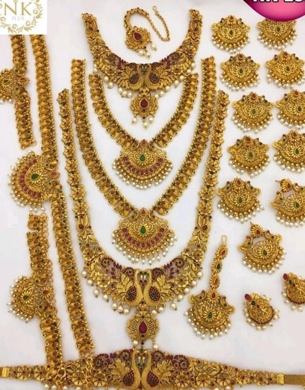 Full Bridal Set Matte Finish Along With Hair Accessories Many Designs Available Cod Available