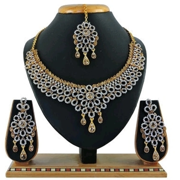 Gold Plated Premium Quality Necklace Along With Maang Tikka, Artificial Stones Used In Work COD Available Free Shipping Easy Returns In Case Of Any Damage Issue 