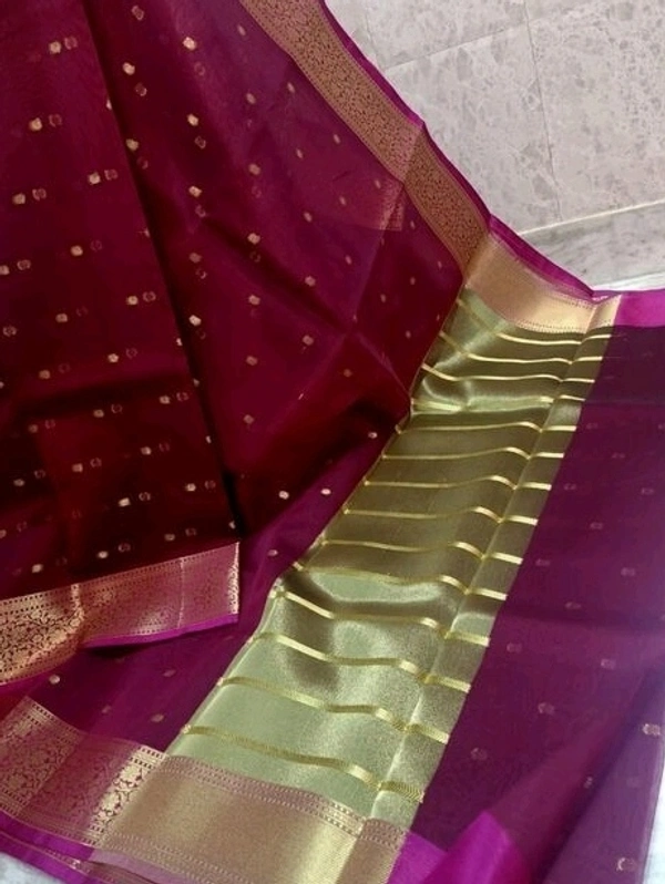 Banarasi Kora Organza Saree With Zari Woven  Border, Separate Blouse Piece, Saree Length:5.5 M , Blouse Length:80 CM , COD Available