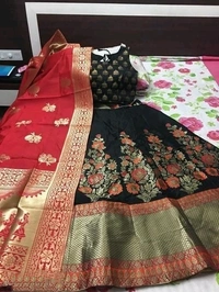 100% pure silk banarasi lehenga choli,Semi stitched lehenga, Design printed with zari on lehenga, blouse, duppatta Fully stitched blouse Duppatta with contrast borderLehenga waiste size:36 , length :42, Duppatta length :2.5m COD Available