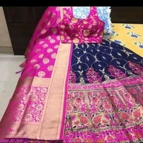 100% pure silk banarasi lehenga choli,Semi stitched lehenga, Design printed with zari on lehenga, blouse, duppatta Fully stitched blouse Duppatta with contrast borderLehenga waiste size:36 , length :42, Duppatta length :2.5m COD Available